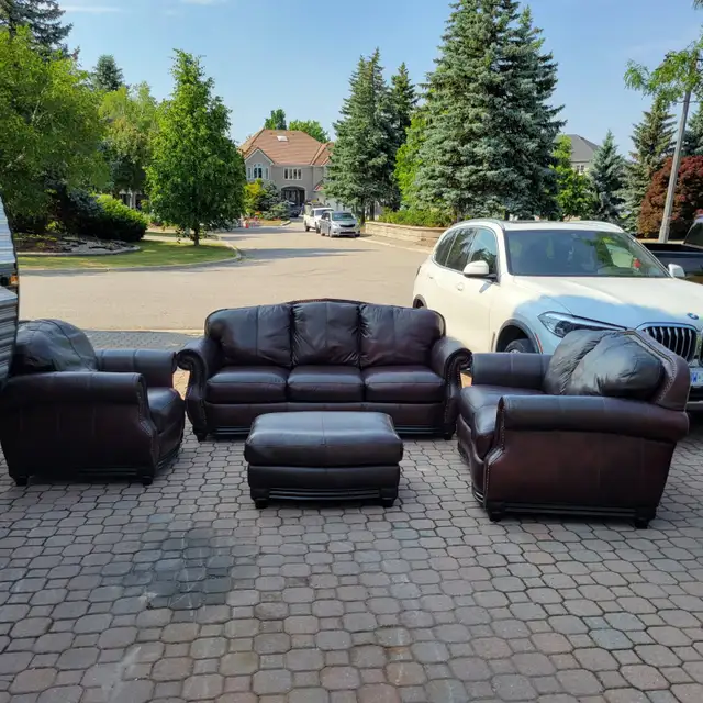LIKE NEW FULL TOP GRAIN REAL LEATHER SOFA SET, CAN DELIVER63234628279169121