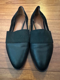 Women’s size 9 black slip on shoe
