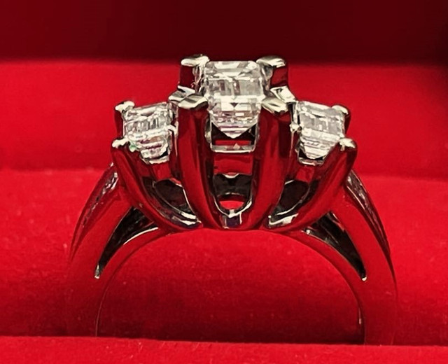 Bague a diamants dans Bijoux et montres  à Ville de Montréal - Image 2