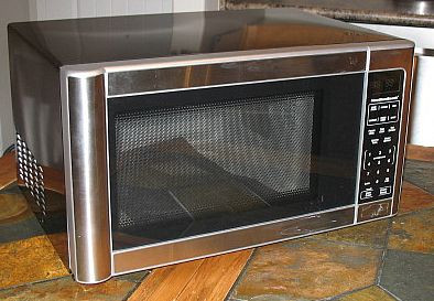 MICROWAVE OVEN 4 Sale in Microwaves & Cookers in Regina - Image 2