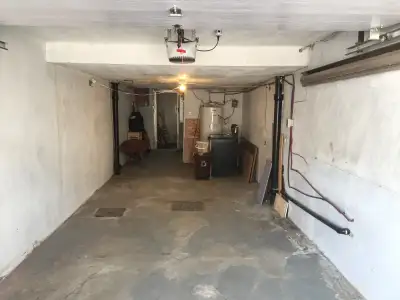 Garage for Rent, Storage, Heated, 165 feet square, Montreal Nord, • Heated private garage space for...