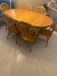 Table & 6 Chairs