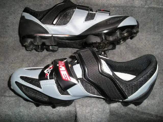 Men's Women's Road Mtn Cycling Shoes in Other in City of Toronto - Image 10