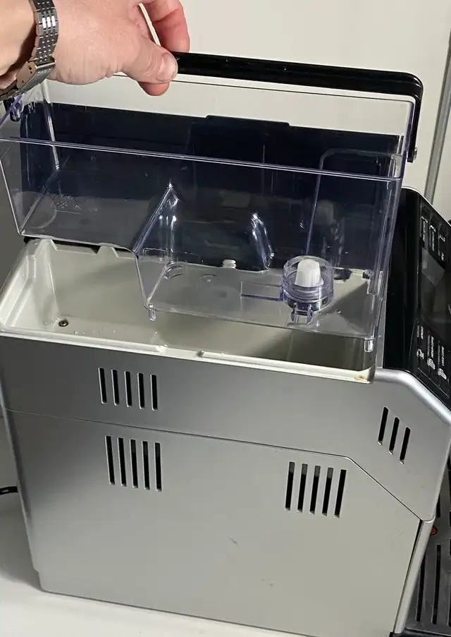 Automatic Espresso Machine Saeco Minuto in Coffee Makers in Markham / York Region - Image 8