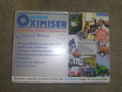 Oxford battery optimiser in new condition. Great for motorcycles, snowmobiles, Atvs, etc... Comes wi...