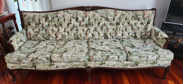 Sofa antique dans Sofas et futons  à Longueuil/Rive Sud