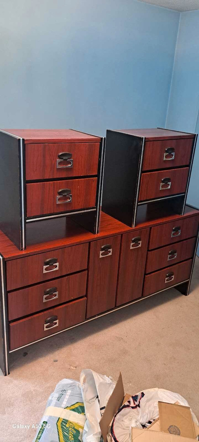 Two night plus Dresser Draw in Dining Tables & Sets in City of Toronto