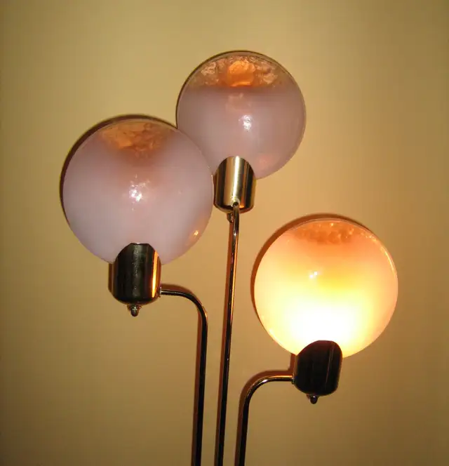 Vintage Italian Design Lollipop Floor Lamp w/ Coral Murano Glass in Indoor Lighting & Fans in City of Toronto - Image 8
