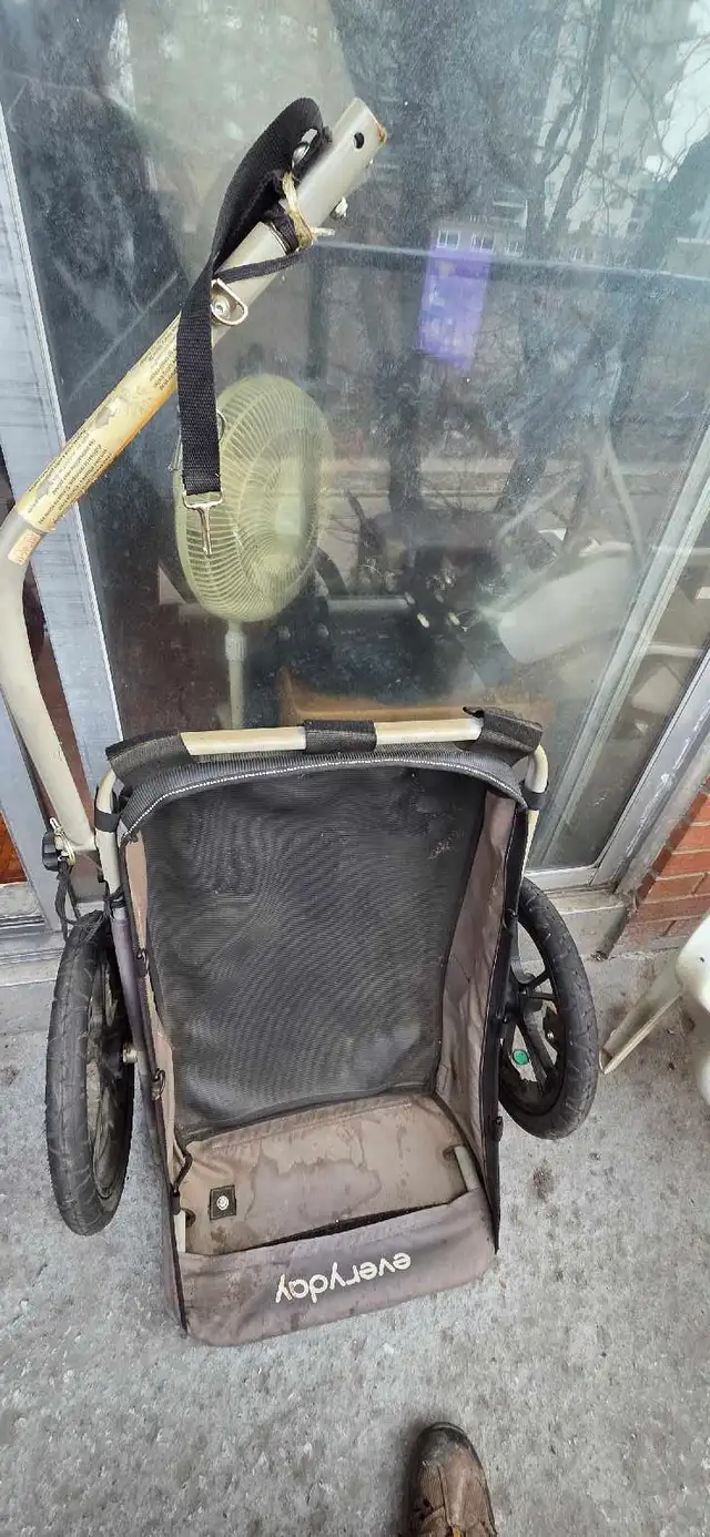 Kids BMX bike + small cargo bike  trailer in BMX in Ottawa - Image 5