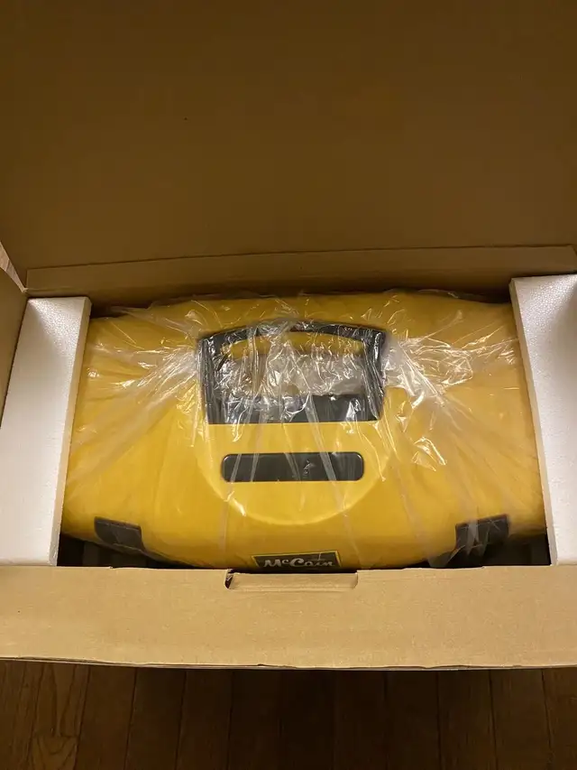 McCain Branded Yellow Cooler w. Built In AM/FM Radio  in Other in City of Toronto - Image 9