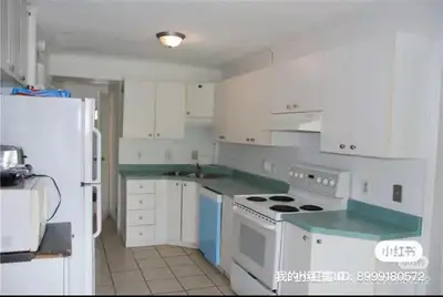 121 University Ave E, Waterloo, ON N2J 4J1, Canada 3 bedrooms are available Available term 4-8 month...