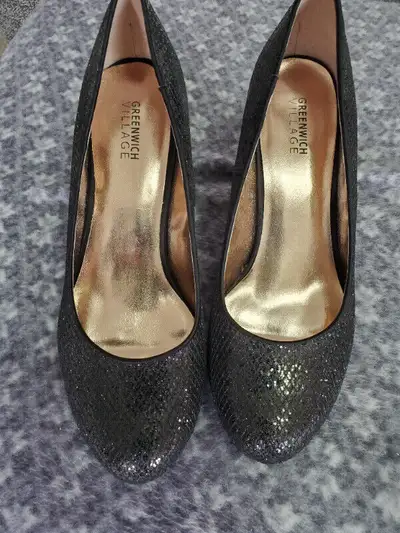 Women's Shoes, View more