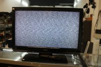 Sharp LC-32D64U 32" LCD TV AQUO series (# 38330)