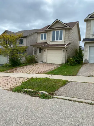 Available immediately!!!!! This spacious 4-bedroom house offers a comfortable living environment wit...