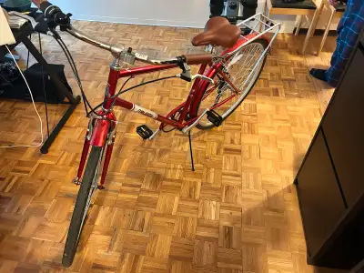 1 bikes in brand new conditions, no rust no squeaking. Ride very smooth. Used couple times. No deliv...