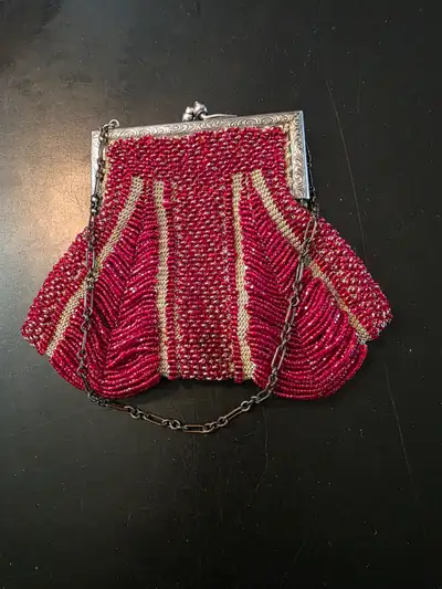 1920's beaded purse, View more