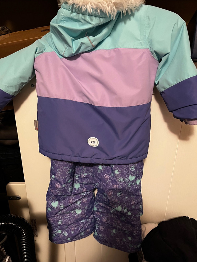 2T snowsuit in Clothing - 2T in Kitchener / Waterloo - Image 2