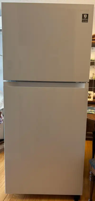 Samsung Top Mount Refrigerator - Like New!!, View more
