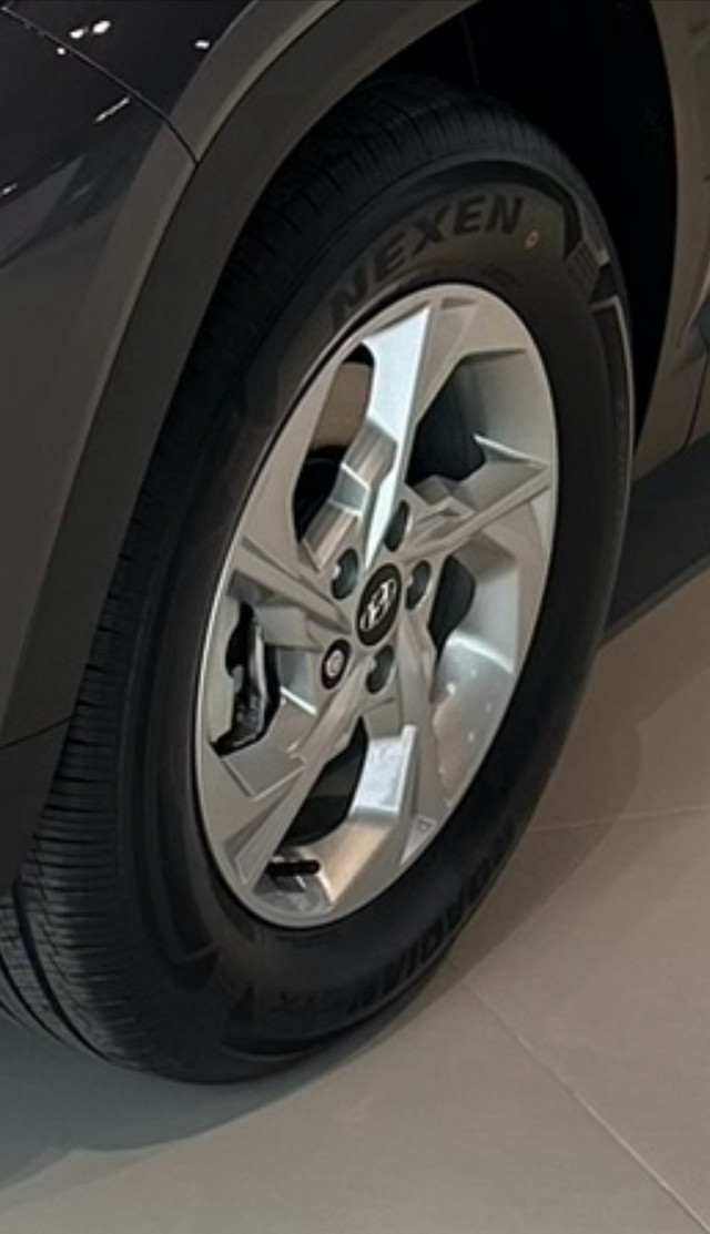 Hyundai Tucson 2023 RIM + 4 Nexen Summer Tires dans Pneus et jantes  à Laval/Rive Nord