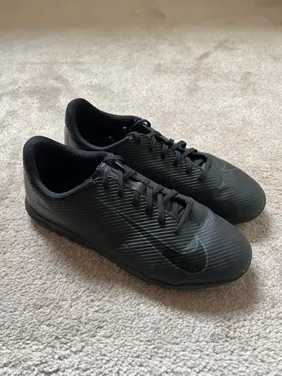 Nike Mercurial Vapour 16 Club TF (GS) size 6, View more