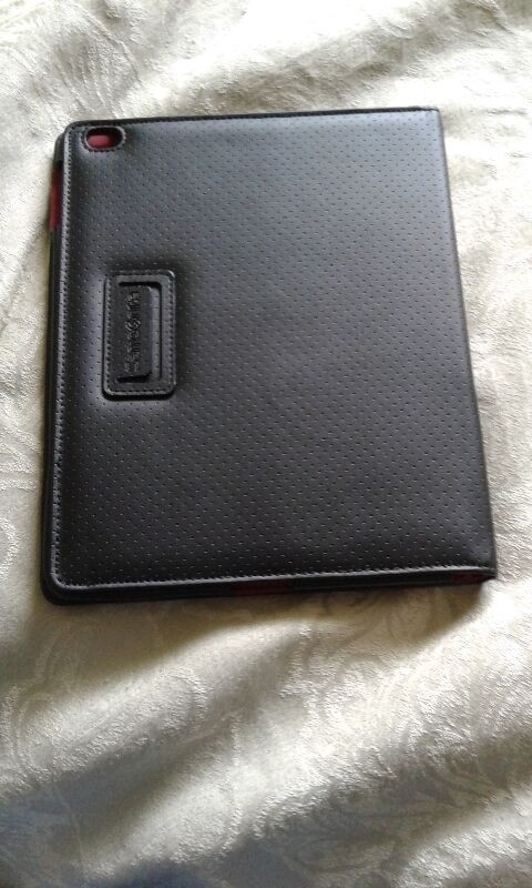 Ipad tablet cover in iPad & Tablet Accessories in St. Catharines - Image 3