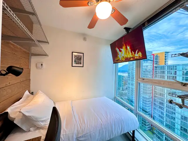 Fully Furnished Private Room in Downtown Vancouver – Move-In NOW in Room Rentals & Roommates in Vancouver - Image 5