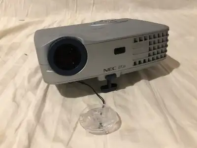 Projecteur NEC LT-20, View more