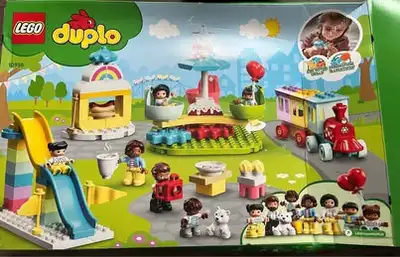 The box is crushed but the Lego pieces are like new condition. Smoke and pet free home. No porch pic...