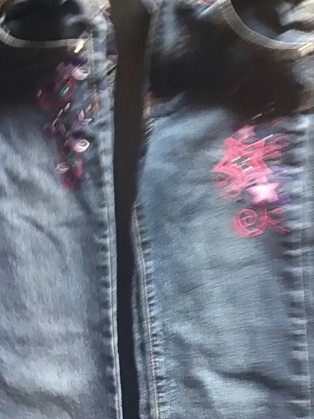 2 paires de jeans pour fillette ajustable, gr:7 in Kids & Youth in Longueuil / South Shore - Image 3