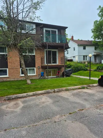 TWEED LARGE TWO BEDROOM