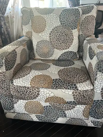Comfy Sofa Chair in Excellent Condition, View more