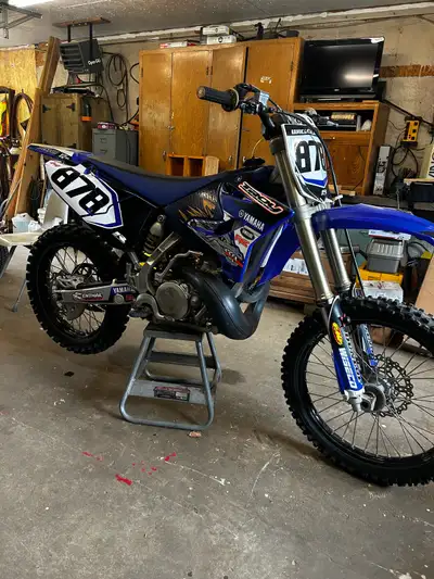 2009 yz250 great bike lots done to it, no time to ride anymore $4,500 obo 22hrs on it. ready to ride