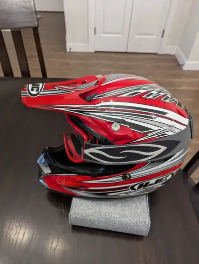2 Helmets. Red is an HJC Arena CL-X5 Size Large, with goggles. White is an HJC DS-X1, size XL, with...