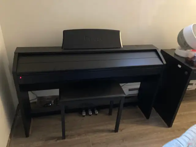 Casio Digital Piano PX780 Privia in Pianos & Keyboards in Edmonton - Image 2