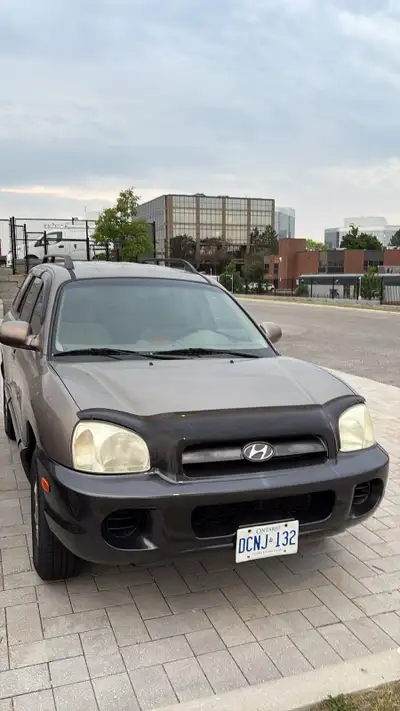 Selling my 2006 Hyundai Santa Fe AS IS. 180,000 km Engine runs well Transmission shifts smoothly Has...