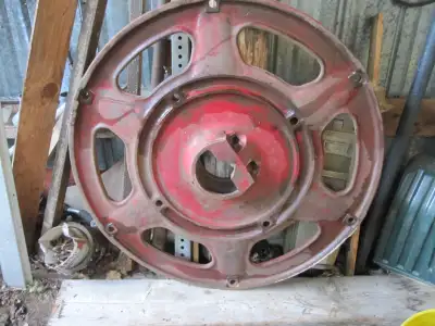 Single tractor chain, 21 inches wide x 103'' long, $110.00, Farmall IH tractor rear cast wheel cente...