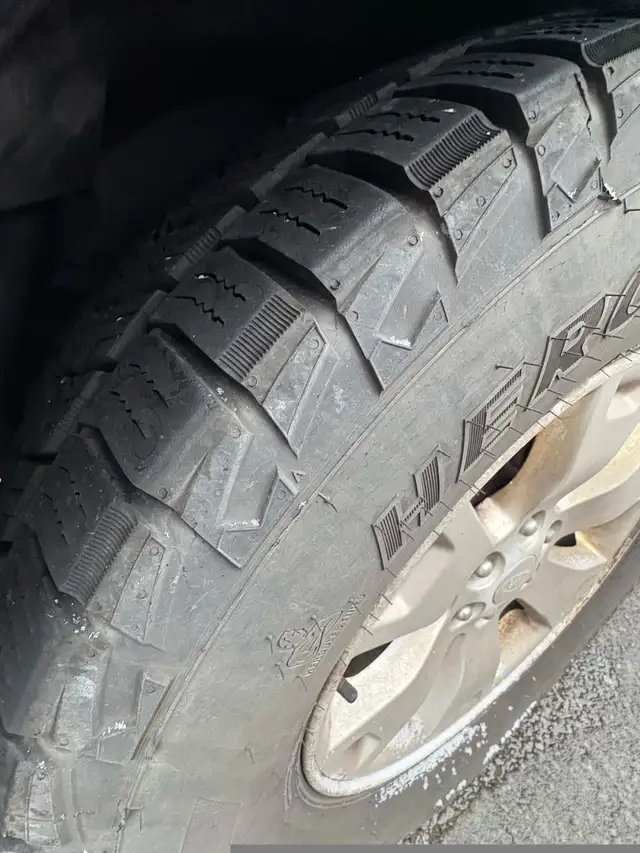 17inch Hercules All Weather Tires in Tires & Rims in Napanee - Image 4