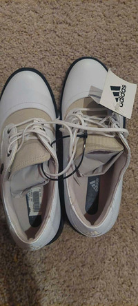 2 pair of golf shoes for sale 
