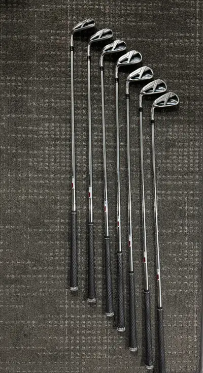 Taylormade sim max LH irons, View more