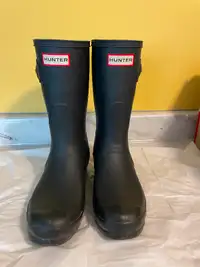 Hunter boots size 8