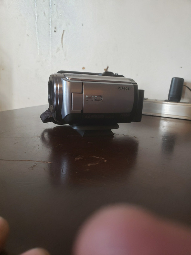 Sony handycam hd model hdr-xr100  dans Appareils photo et caméras  à Ouest de l’Île - Image 4