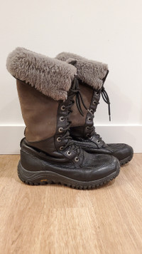 'UGG' Winter Boots - Women's Size 7