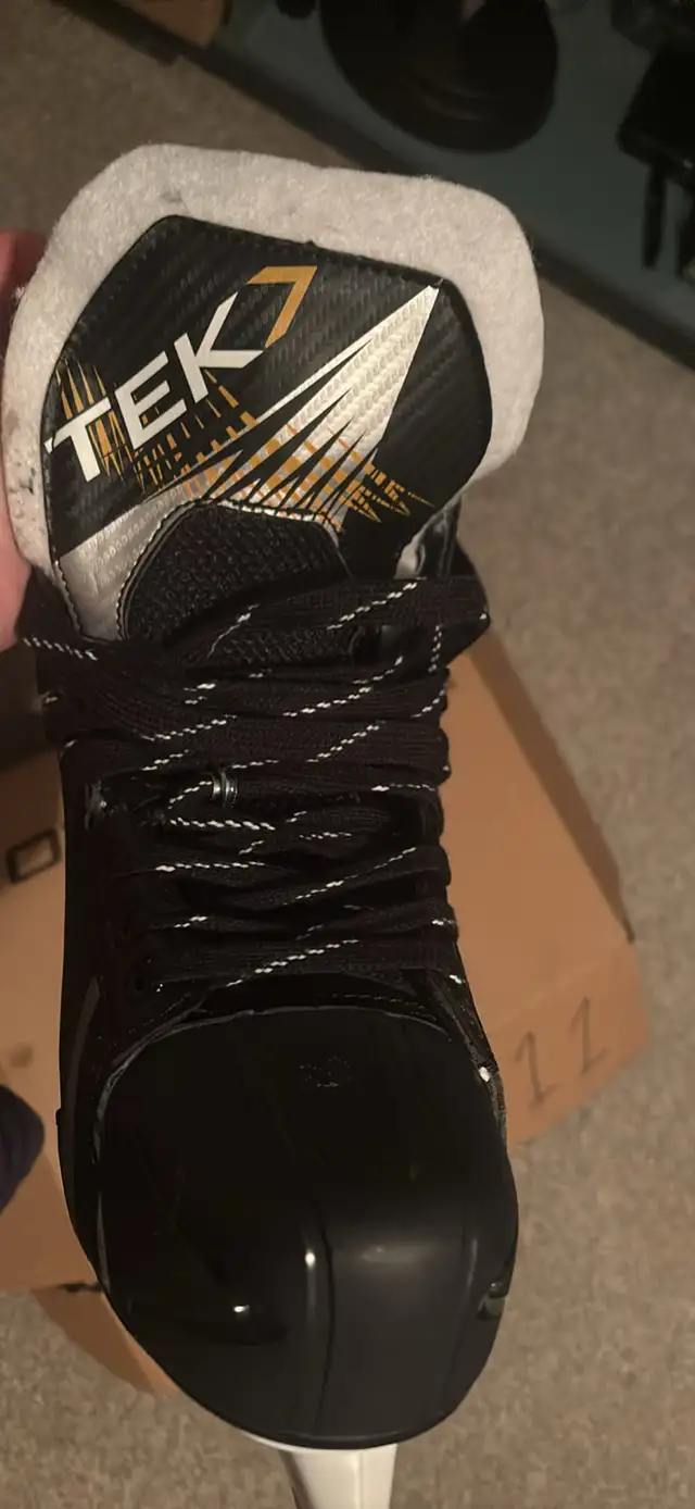 v3.0 Men’s Ice Skates62864743988226122