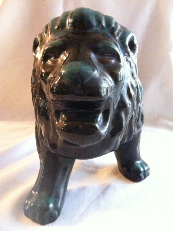 Rare Blue Mountain Pottery Large Lion in Arts & Collectibles in Barrie - Image 3