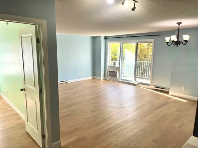 Condo 4 1/2 à louer