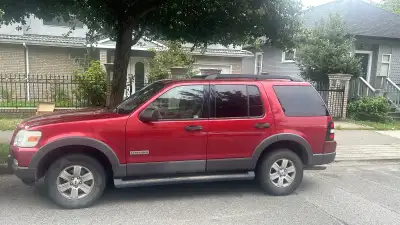 Ford Explorer XLT 2006 4wd SUV 4300for sale this week Facts: -Ford Explorer XLT 2006, all wheel driv...