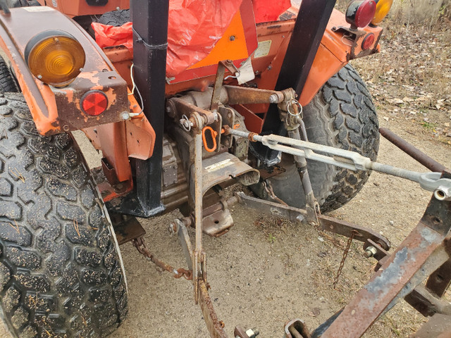 Massey Ferguson 1030 in Snowblowers in Hamilton - Image 4