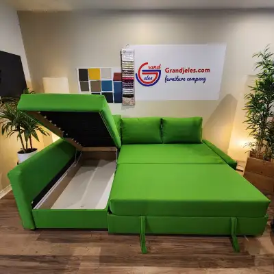 CANAPÉ-LIT SECTIONNEL FRIHETEN VERT GAZON REMIS À NEUF + LIVRAIS, View more