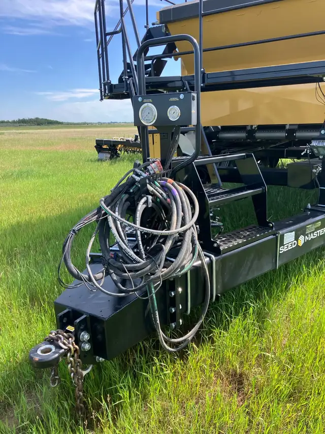 2023 Seedmaster SR in Farming Equipment in Prince Albert - Image 4