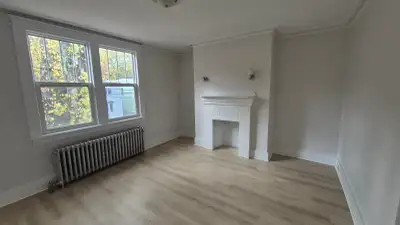 The upper and lower flat each with 3 bedrooms are each available for rent in a prime location at 614...